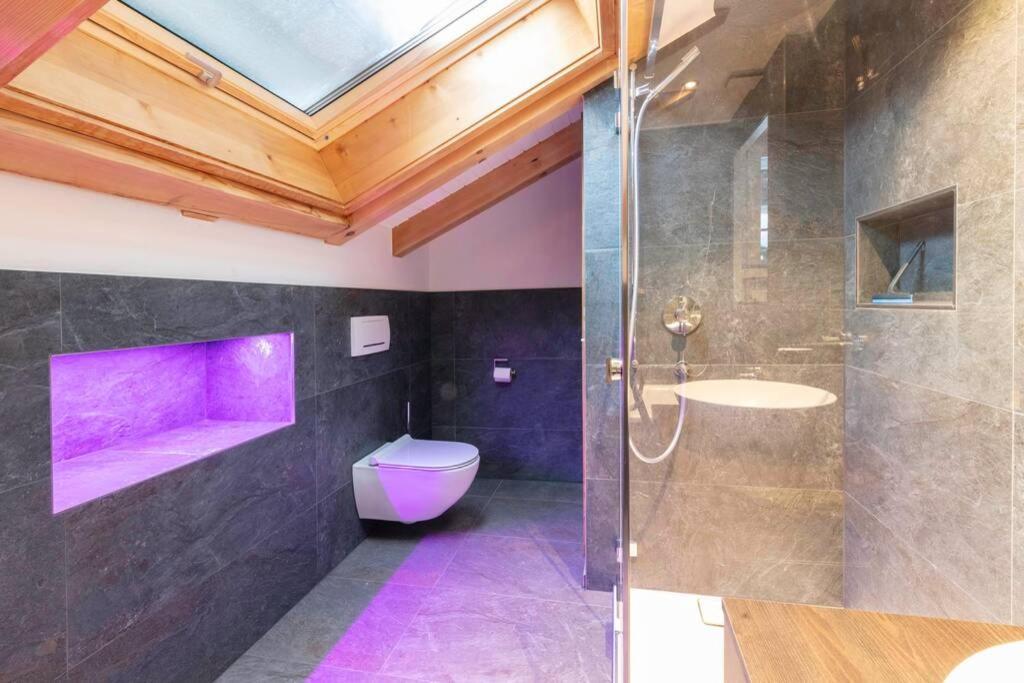 Exklusives Chalet Mit Traumhafter See- Und Bergsicht Seelisberg Exterior photo